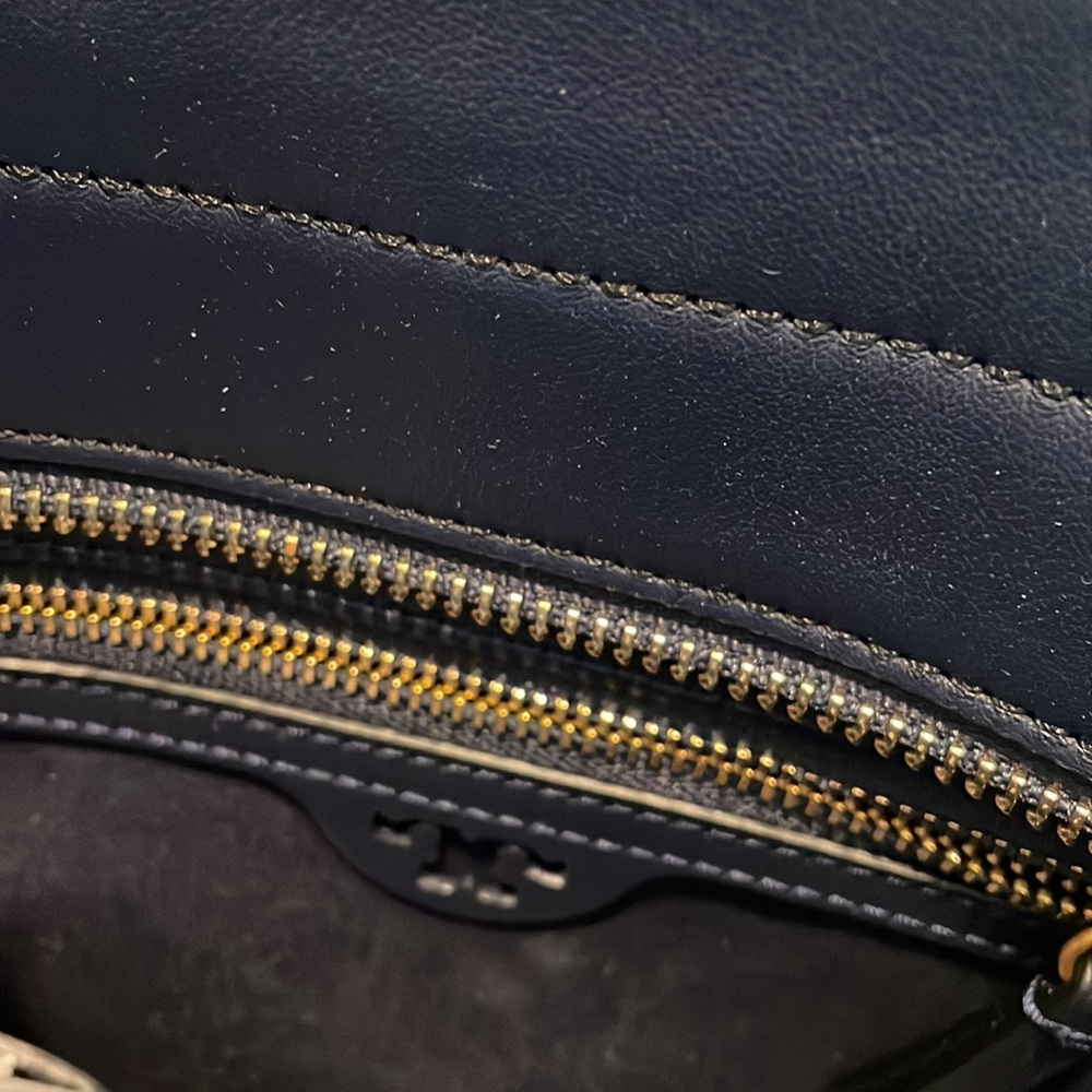 Tory Burch Gemini Link Snake Crossbody Bag - Picture 9 of 9